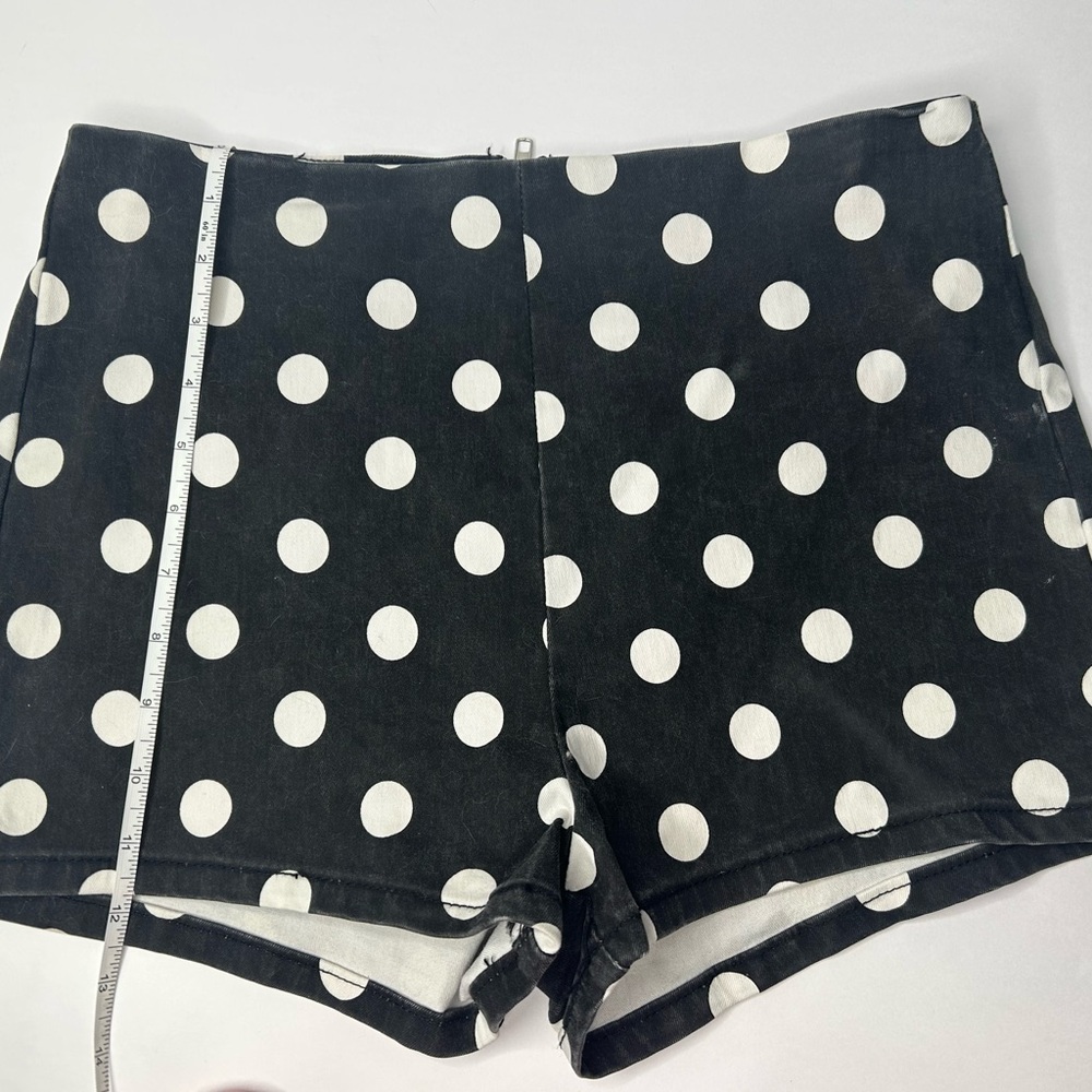 Forever 21 Polka Dot Black and White Women's Shorts US size 29